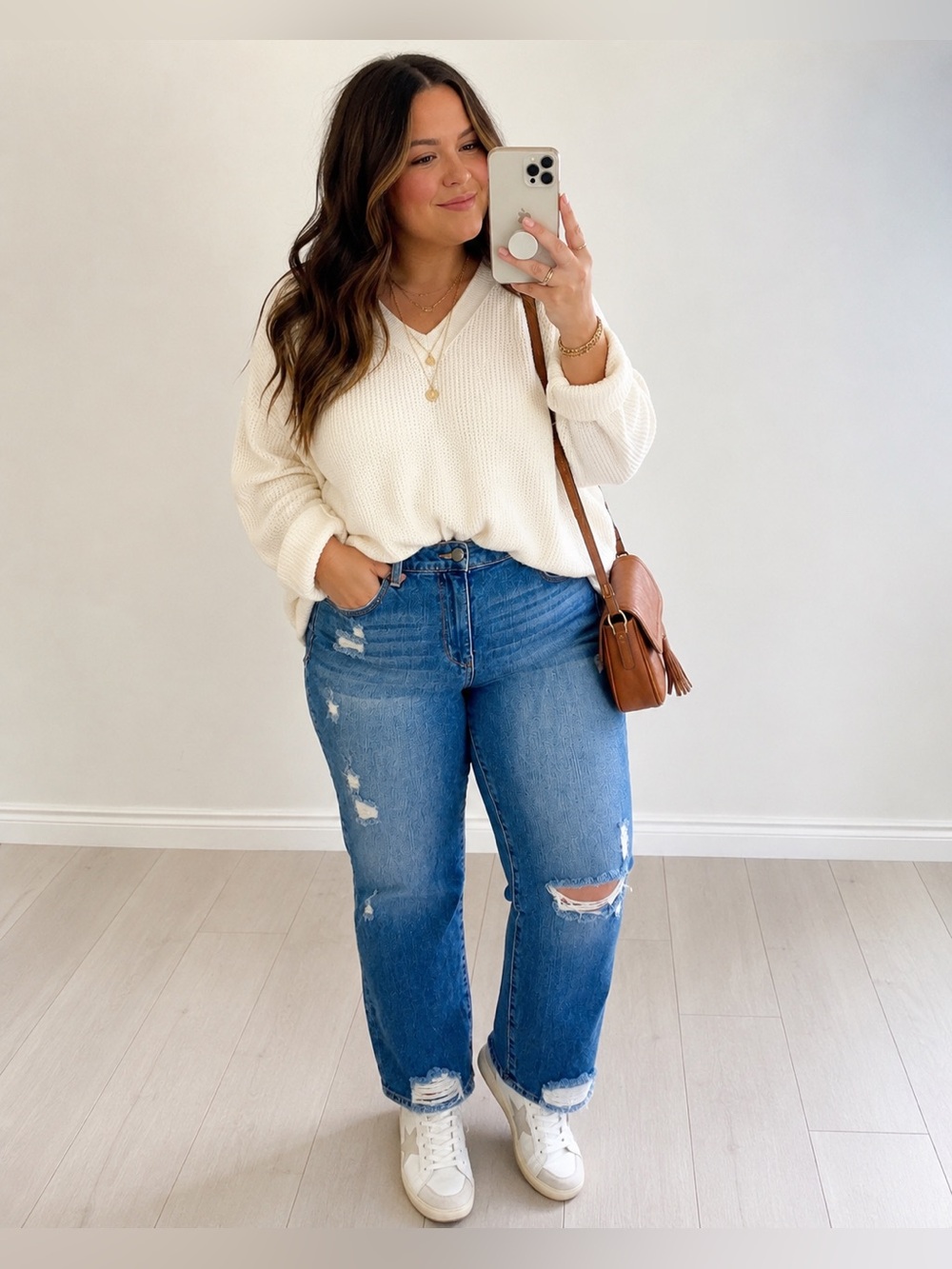 1822 Ripped Straight Mom Jeans Size 14 - Picture 1 of 7